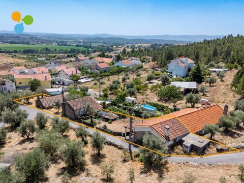 Quintinha com moradia geminada para remodelar – Borralheira, Teixoso