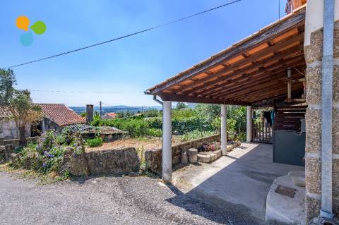 Quintinha com moradia geminada para remodelar – Borralheira, Teixoso