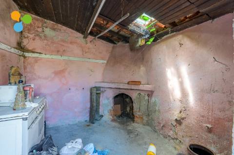 Quintinha com moradia geminada para remodelar – Borralheira, Teixoso