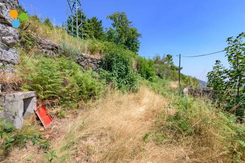 Moradia Devoluta – Projeto Aprovado na Serra da Estrela