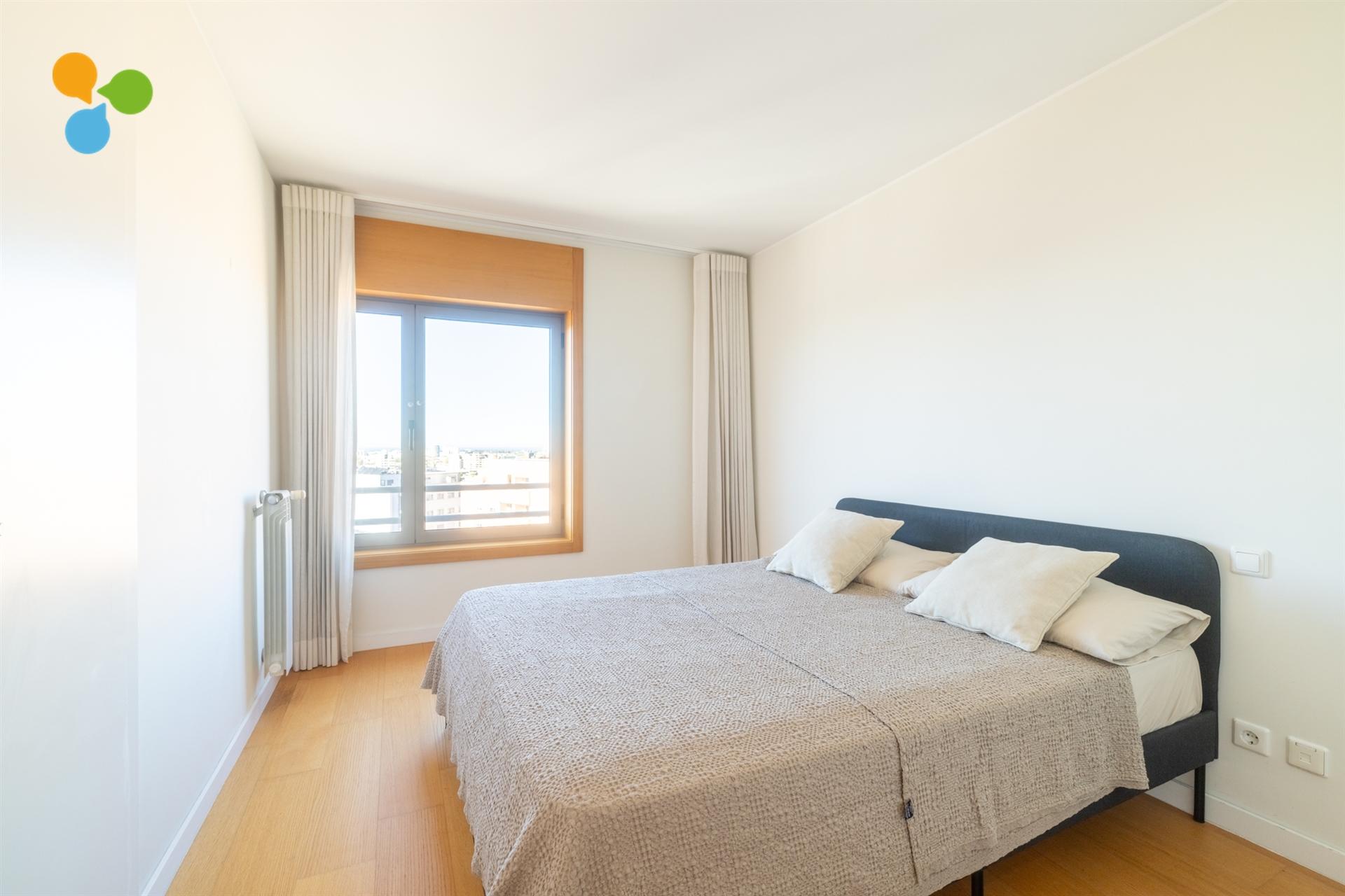 Apartamento T2 Arrendamento em Paranhos,Porto