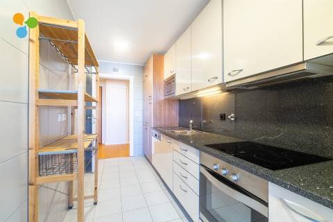 Apartamento T2 Arrendamento em Paranhos,Porto