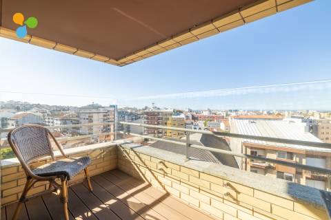 Apartamento T2 Arrendamento em Paranhos,Porto