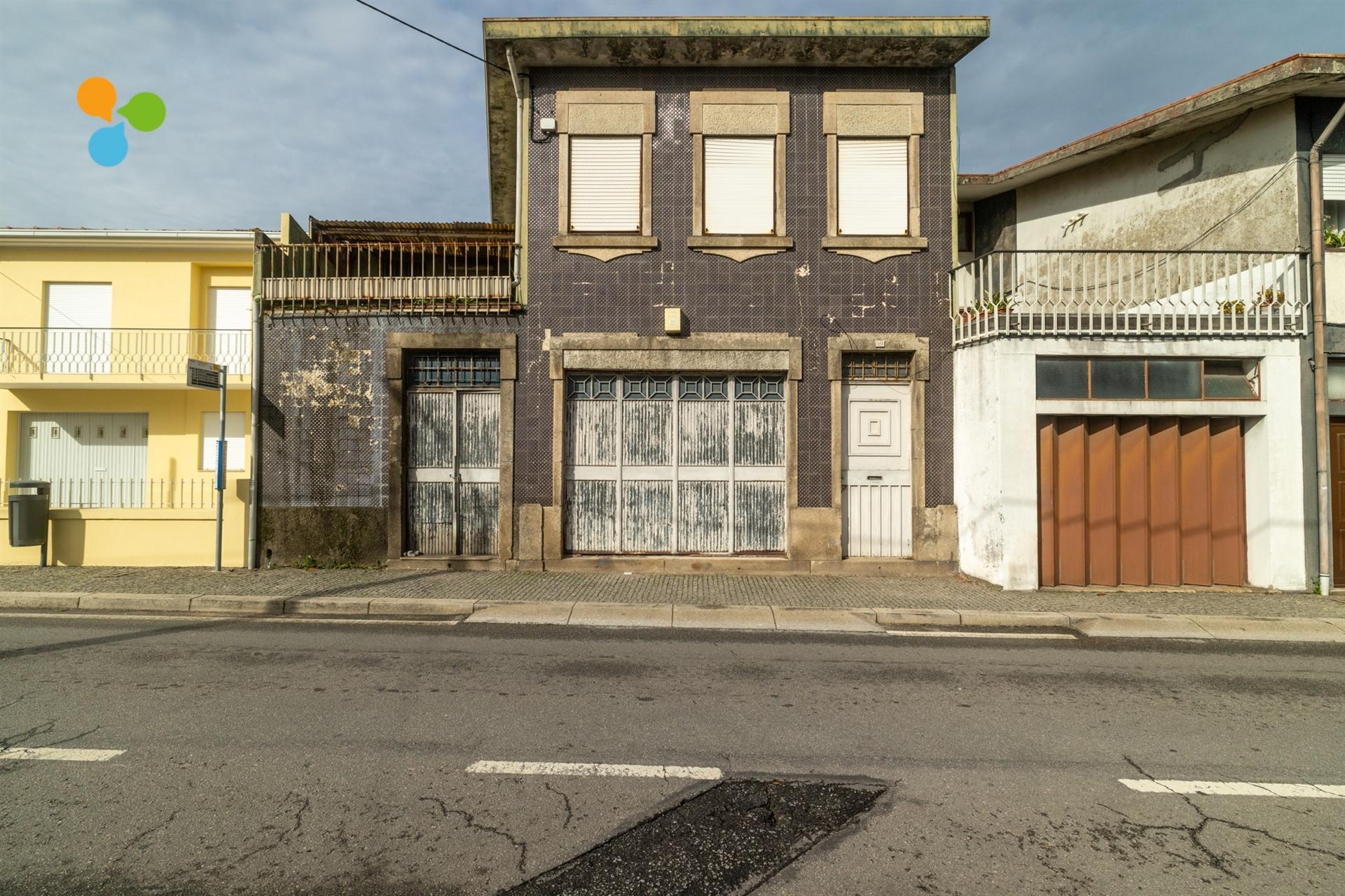 Armazém  Venda em Milheirós,Maia