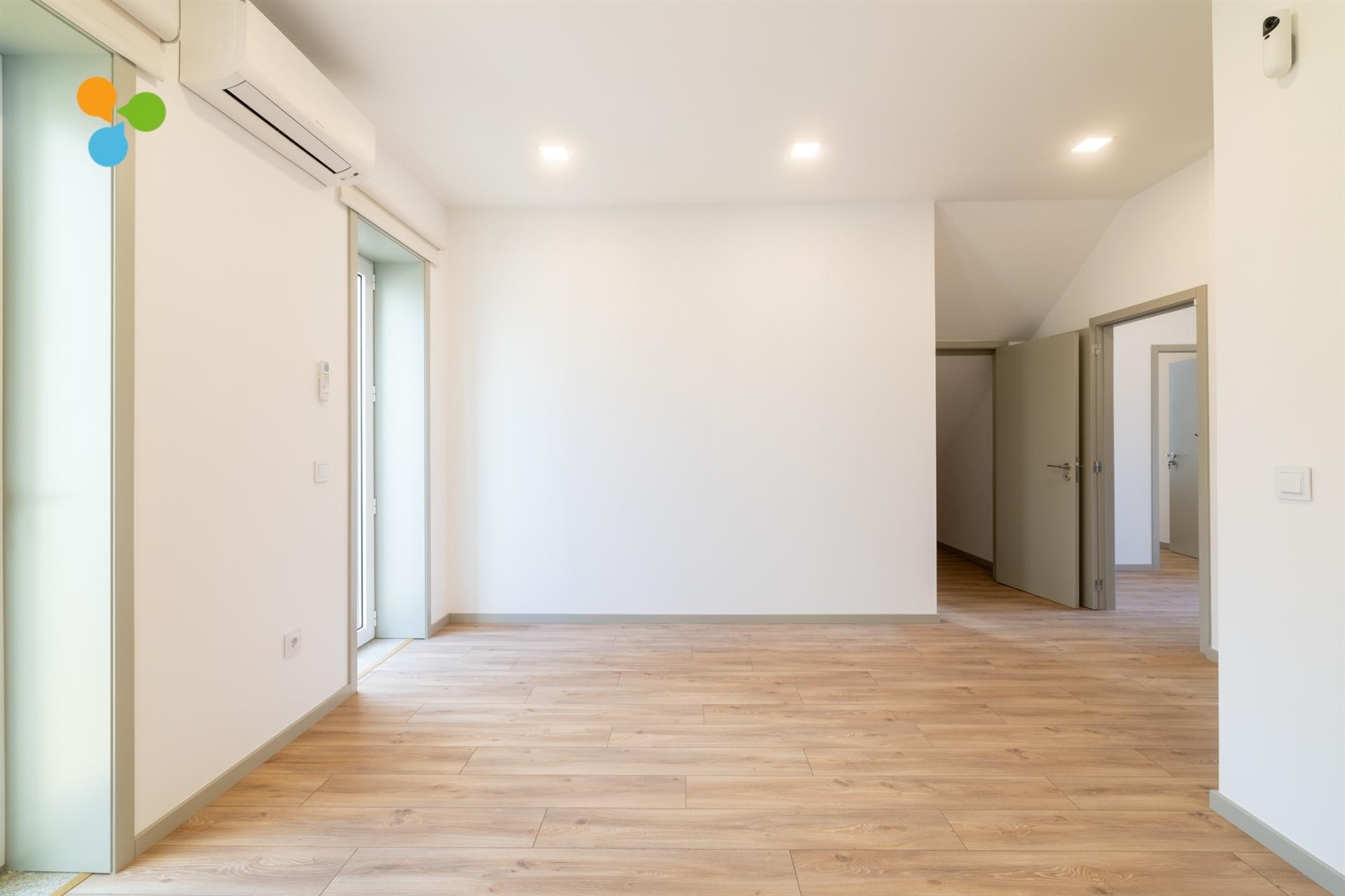 Apartamento T2 Arrendamento em Paranhos,Porto