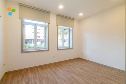 Apartamento T2 Arrendamento em Paranhos,Porto