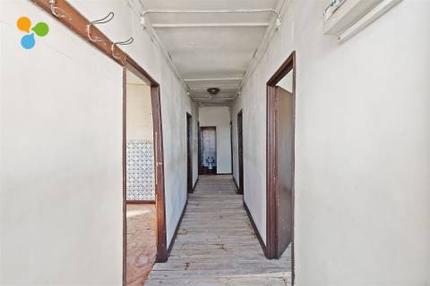 Moradia em Pedra com Vista Panorâmica sobre a Vila de Belmonte