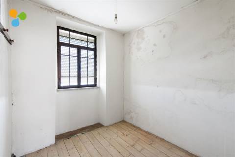 Moradia em Pedra com Vista Panorâmica sobre a Vila de Belmonte