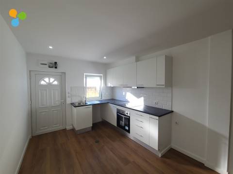 Moradia em Banda T1+1 Venda em Dominguizo,Covilhã