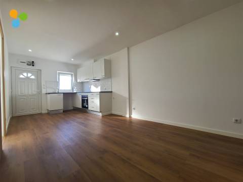 Moradia em Banda T1+1 Venda em Dominguizo,Covilhã