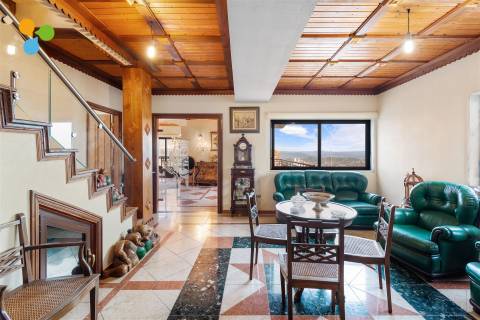 Apartamento T5 Duplex com Vistas Panorâmicas – Covilhã