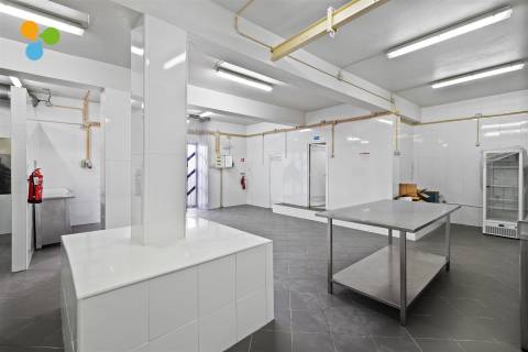 Armazém certificado para indústria alimentar