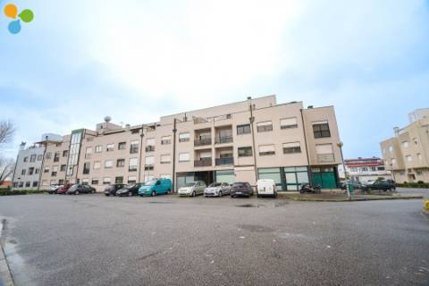 T1 para arrendamento com Terraço Amplo em São Mamede de Infesta – Totalmente Mobilado e Equipado