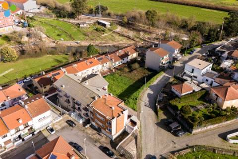 Lote de Terreno com 200 m² em Campo, Valongo