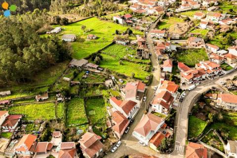 Terreno com projeto aprovado e elevada capacidade construtiva - São Pedro da Cova
