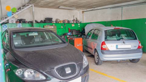 Armazém para venda em Unhais da Serra