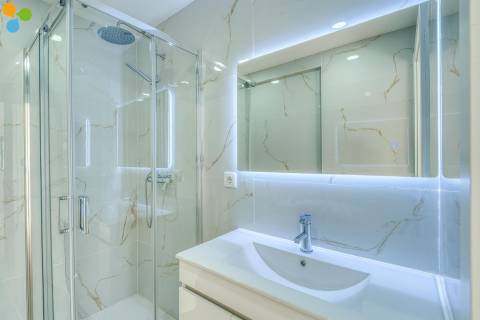 T2+1 Renovado com Varandas e Lugar de Garagem | Próximo da Rotunda da Areosa