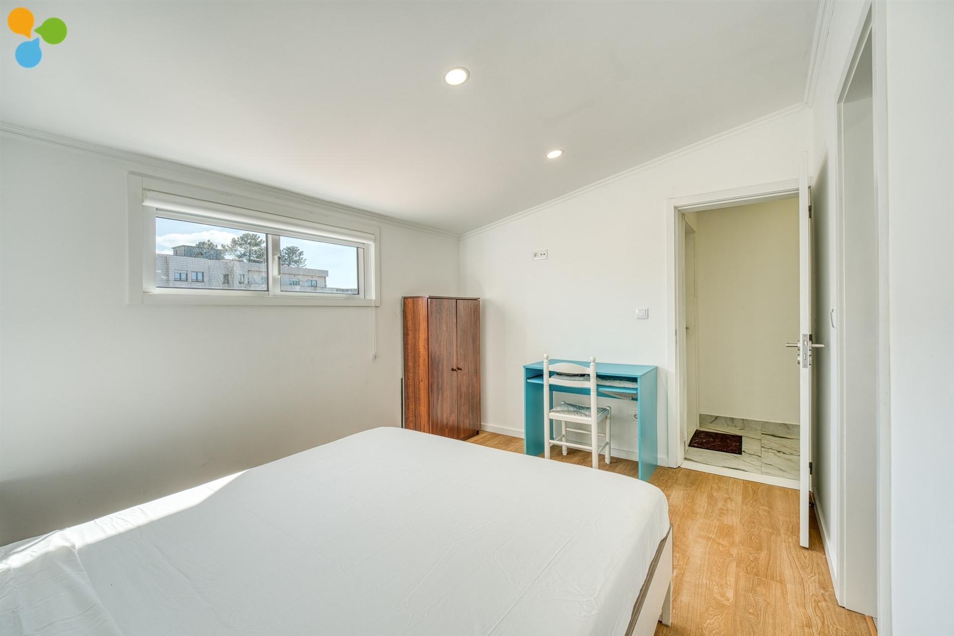 Quarto T3 Arrendamento em Rio Tinto,Gondomar