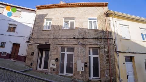 Moradia em Banda T6 - Centro da Covilhã