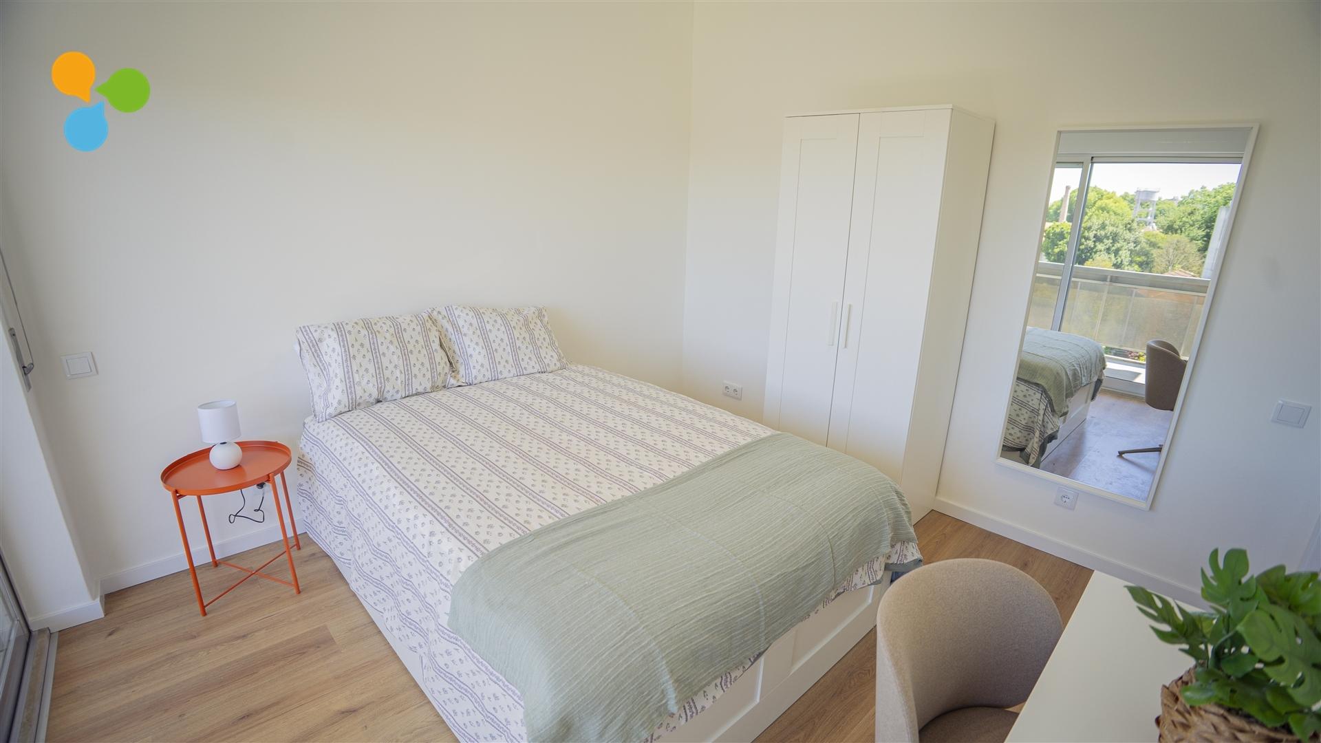 Quarto T4 Arrendamento em Paranhos,Porto