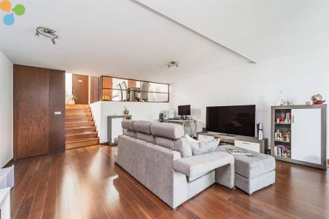 Andar Moradia T3 Venda em Pedrouços,Maia