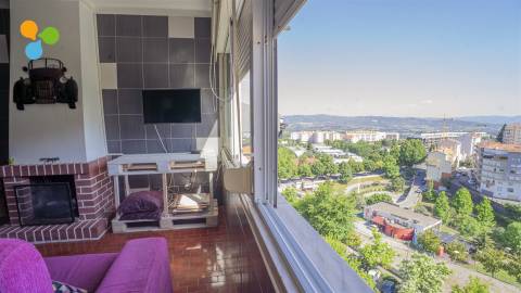 Apartamento T4 Venda em Covilhã e Canhoso,Covilhã