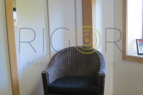 Excelente moradia com 3 frentes como nova