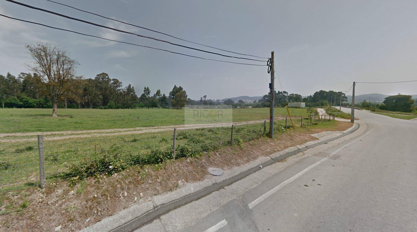 Terreno de 59.000m2 para construção à BIAL