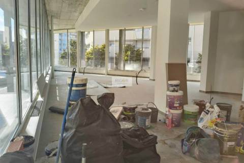 Loja nova no centro de Matosinhos