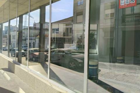 Loja nova no centro de Matosinhos