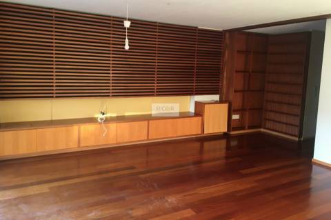 Apartamento T2 Dúplex em condomínio fechado com piscina