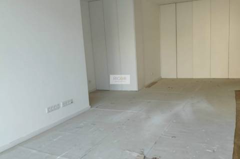 Apartamento T2 de luxo com terraço e jardim de 108m2 a 600 mts da praia