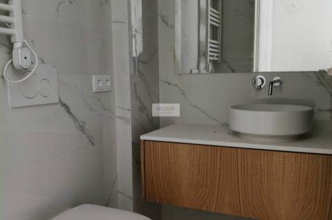 Apartamento T2 de luxo com terraço e jardim de 108m2 a 600 mts da praia