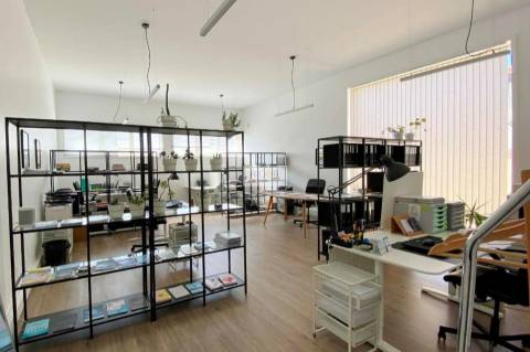 Loja, Showroom, escritório com acesso à rua no centro de Matosinhos