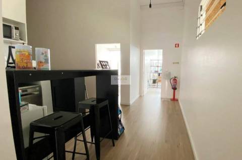 Loja, Showroom, escritório com acesso à rua no centro de Matosinhos