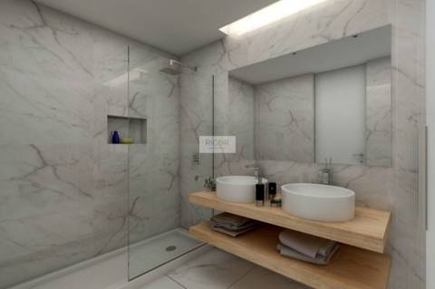 Apartamento T2 de luxo com terraço e jardim de 108m2