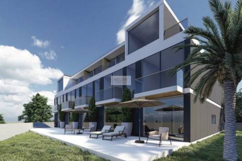 Moradia T4 na foz do Rio Douro