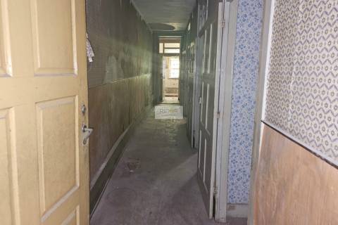 Prédio na baixa do Porto para reconstruir e ampliar - Zona ARU