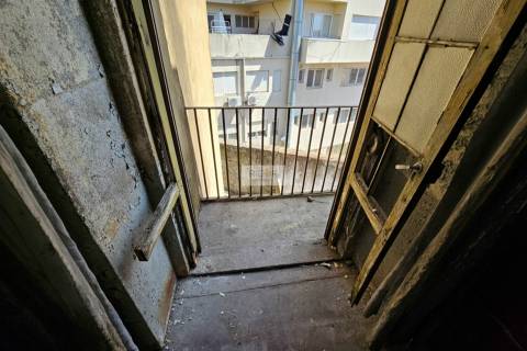 Prédio na baixa do Porto para reconstruir e ampliar - Zona ARU