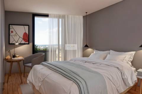 Apartamento T2 com 2 varandas no coração de Leça da Palmeira