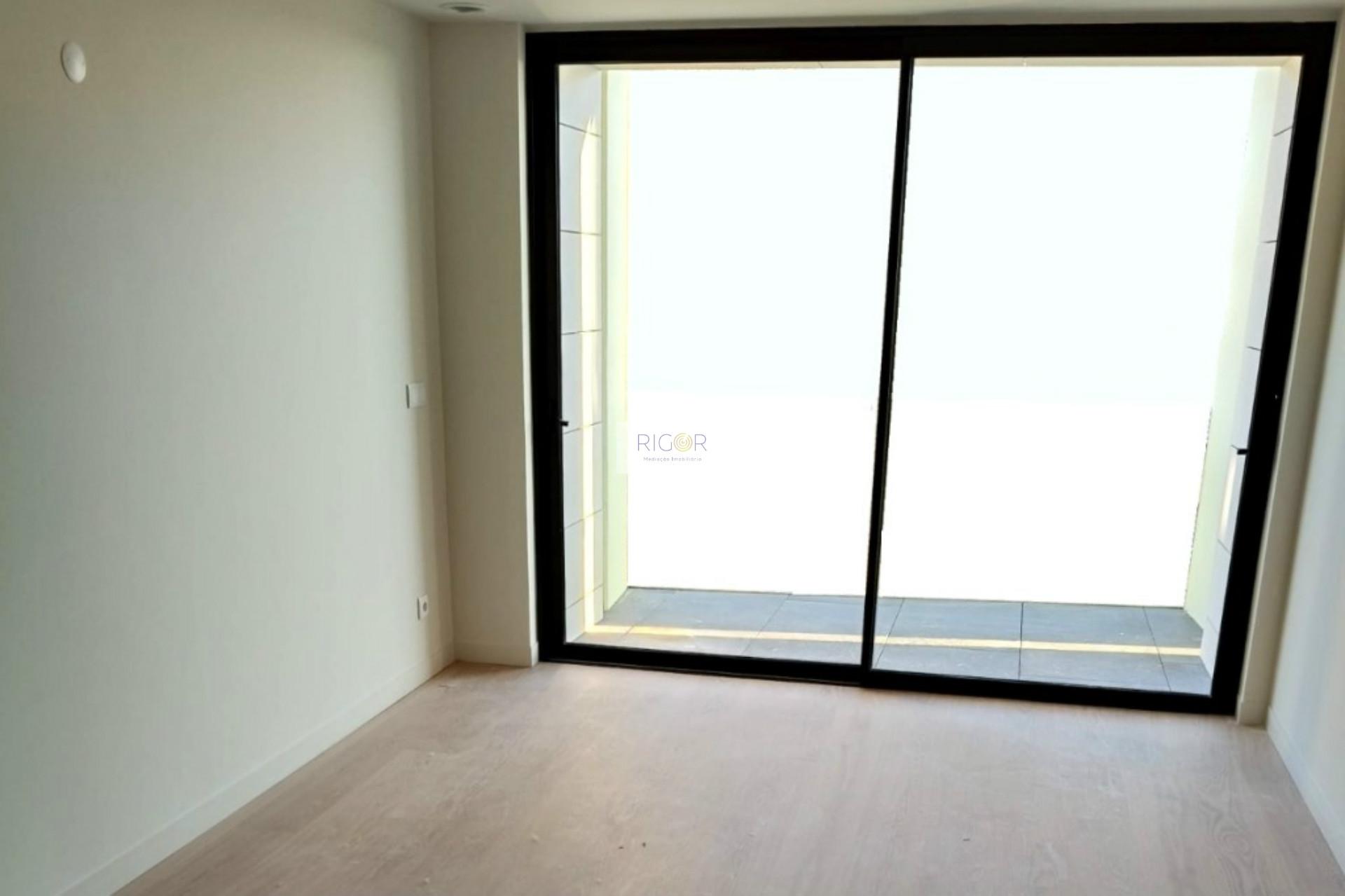 Apartamento T2 junto ao parque da cidade em Matosinhos sul