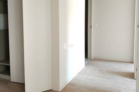 Apartamento T2 junto ao parque da cidade em Matosinhos sul