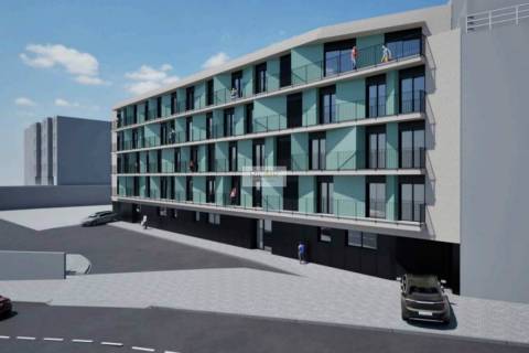 Apartamento T2 com varanda e garagem ao Pólo Universitário