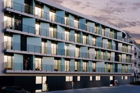 Apartamento T0 com varanda e garagem ao Pólo Universitário