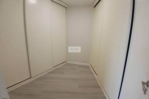 Apartamento T4 remodelado com garagem em Braga