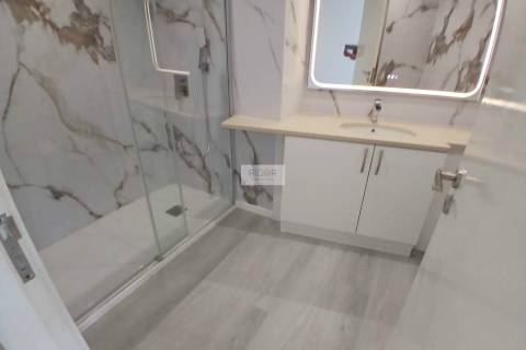 Apartamento T4 remodelado com garagem em Braga