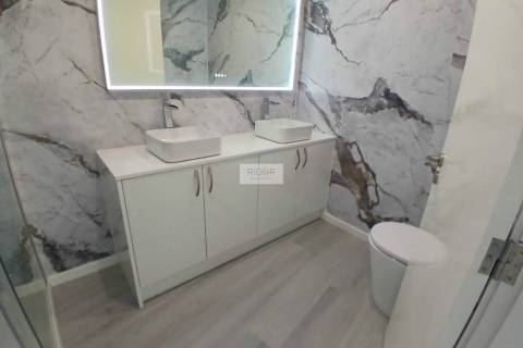 Apartamento T4 remodelado com garagem em Braga