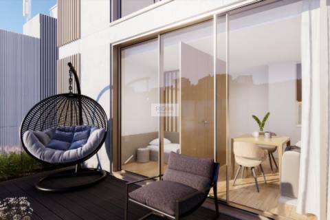 Apartamento T0 com terraço no centro de Matosinhos