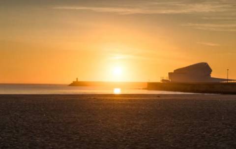 Apartamento T0 com terraço no centro de Matosinhos