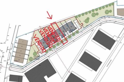 Moradia T3 de 2 frentes e jardim em construção em Águas Santas